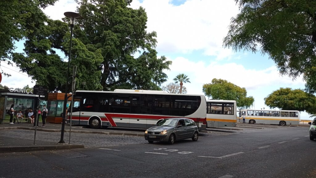 Autobus společnosti Rodoeste ve Funchalu na Madeiře