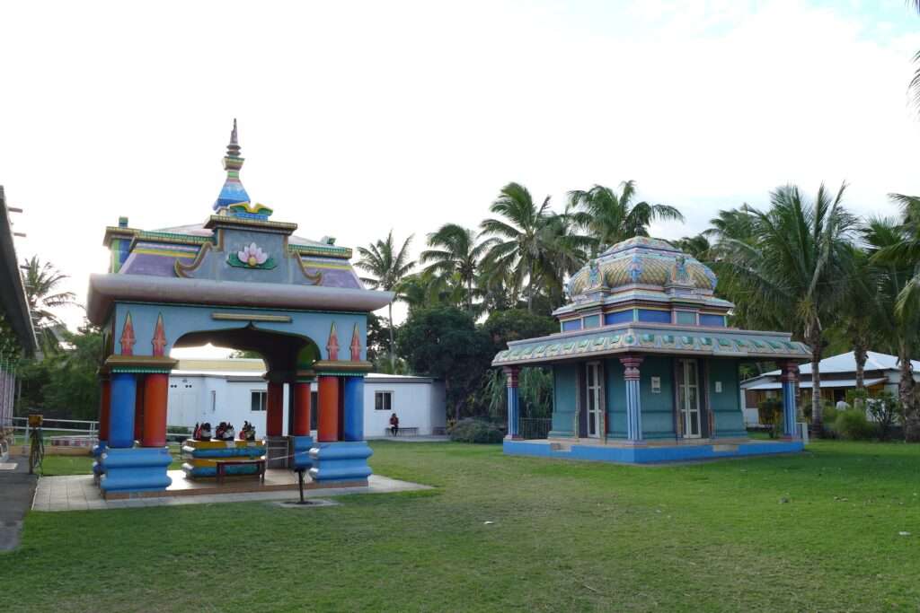 Barevný hinduistický chrám