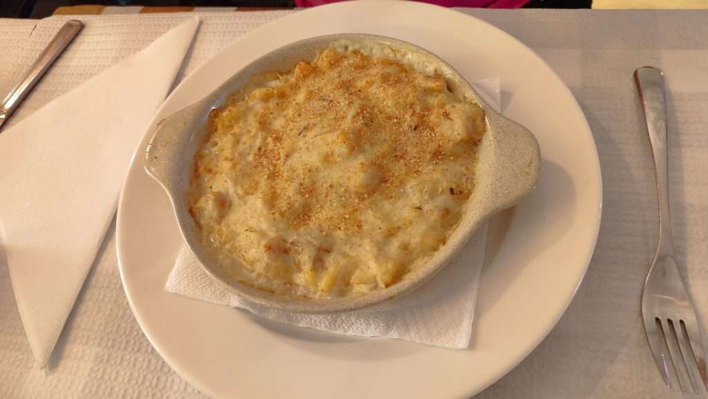 Bacalhau com natas - typické portugalské jídlo z tresky
