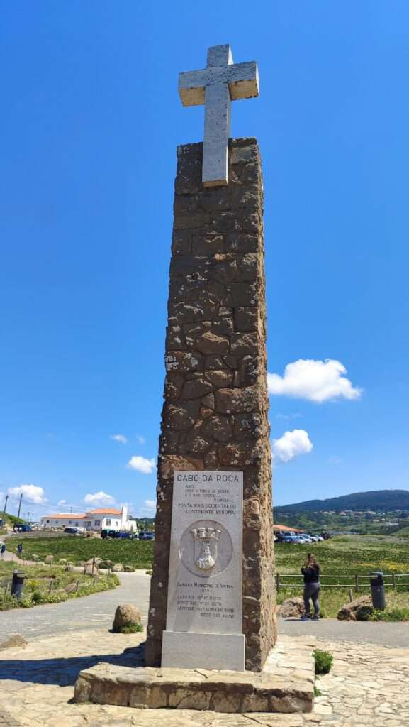 Pamětní sloup označující nejzápadnější bod Evropy na Cabo da Roca